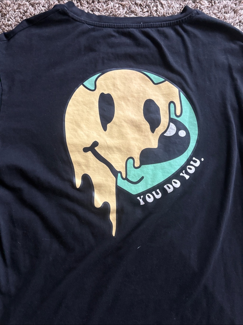 Alien smiley face melting tshirt